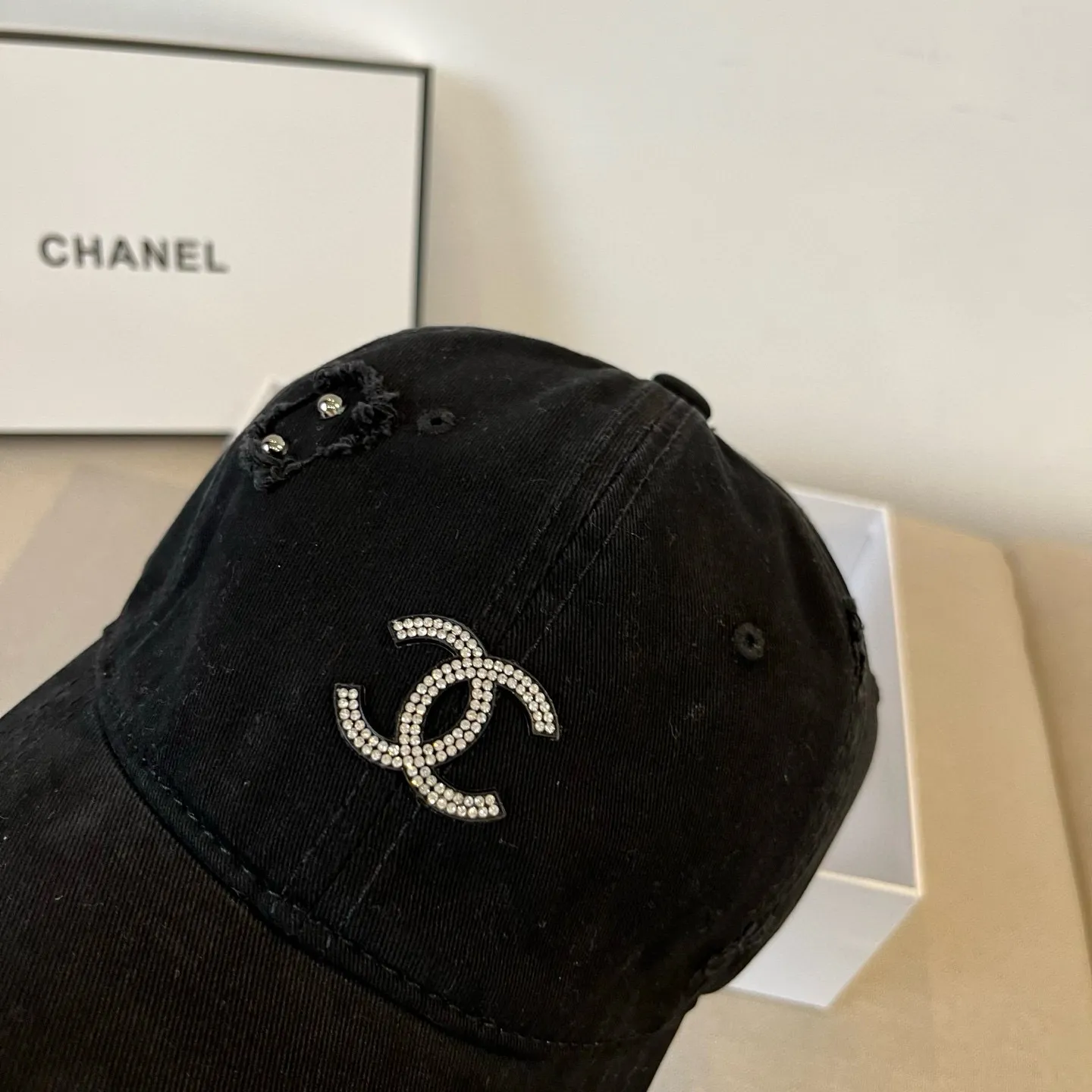 P60 CHANEL Chanel 2025 new small fragrance big-name baseball cap, counter classic style, unisex, head circumference 57, four colors available