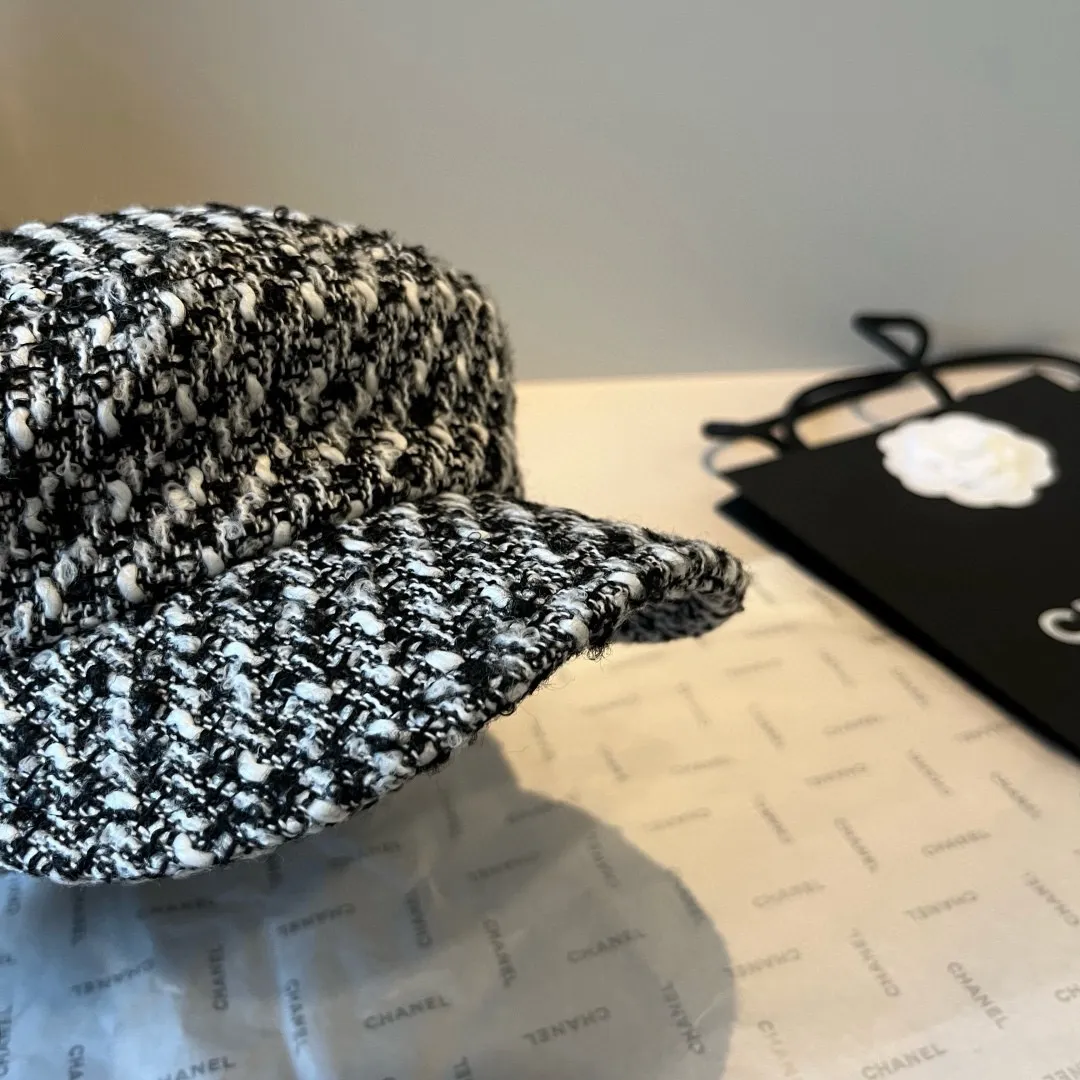 💰120¥ Chanel new duck bill painter's hat, head circumference 57cm
