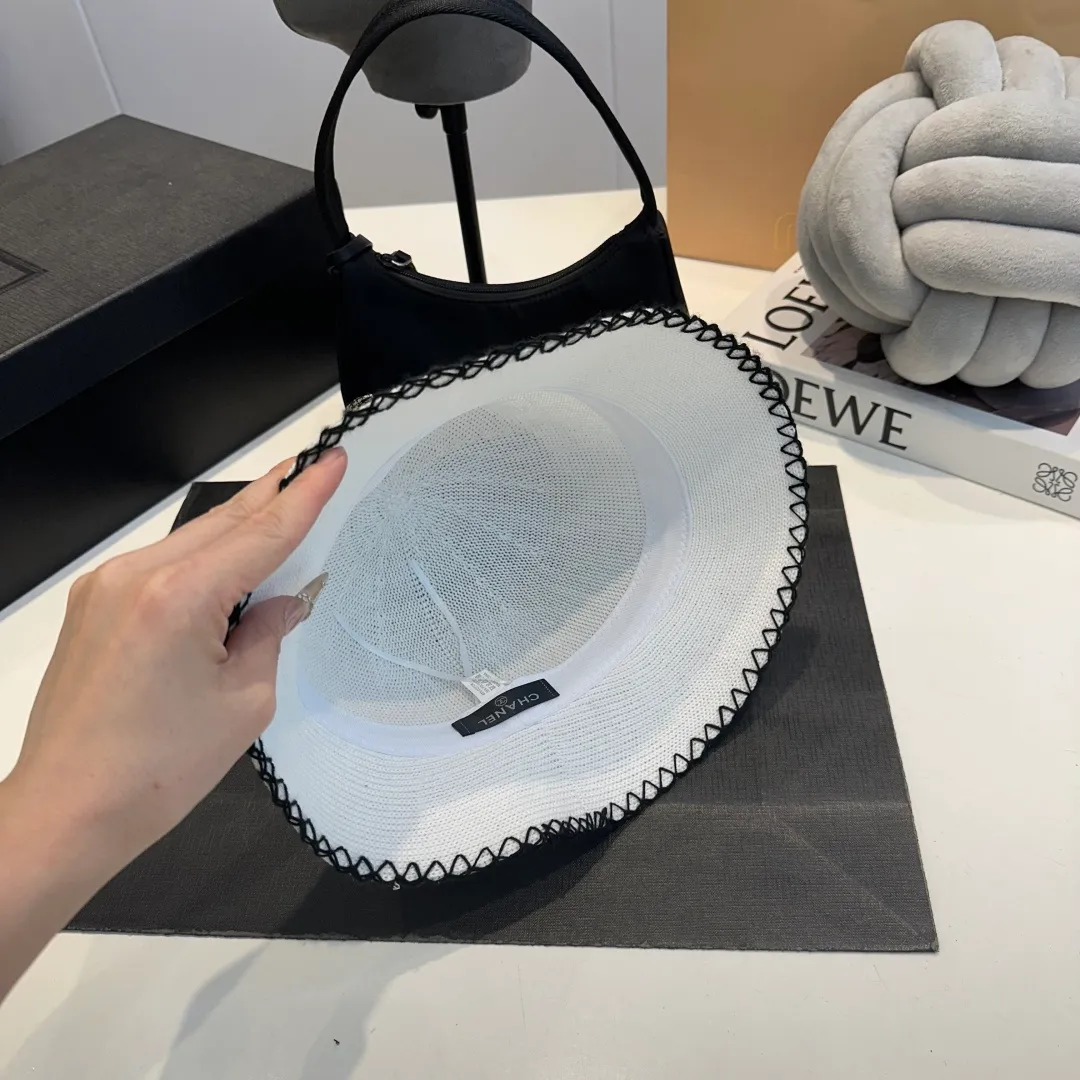 P70 CHANEL Chanel's new camellia fisherman hat🧢The details are exquisite and the workmanship is exquisite