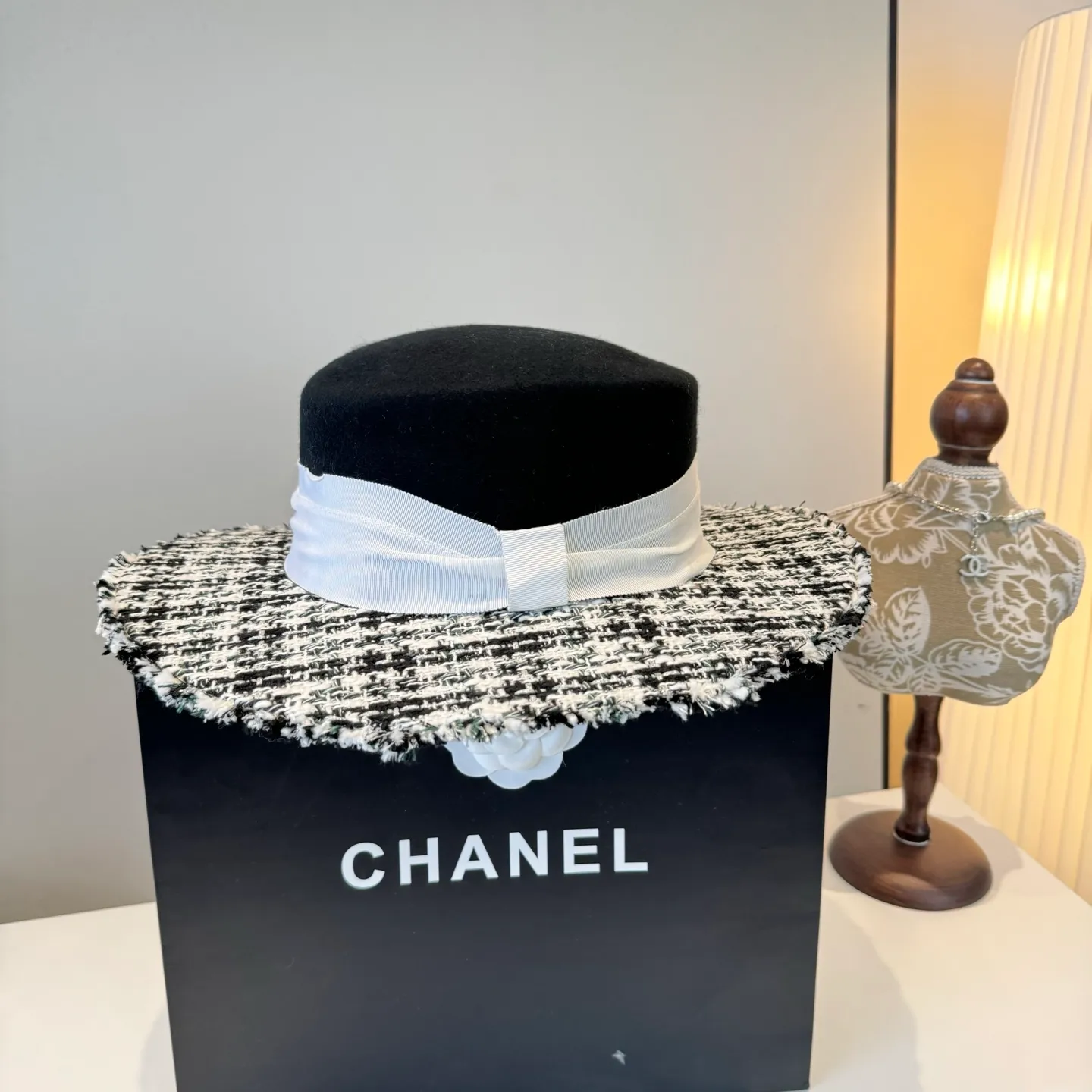 💰190¥ Chanel Chanel classic lady style flat top hat, head circumference 57cm