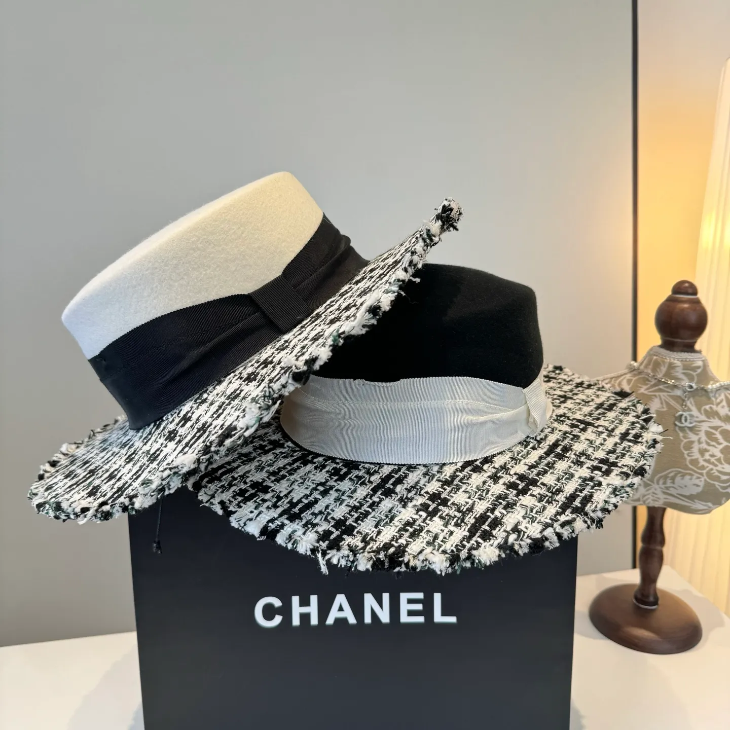 💰190¥ Chanel Chanel classic lady style flat top hat, head circumference 57cm