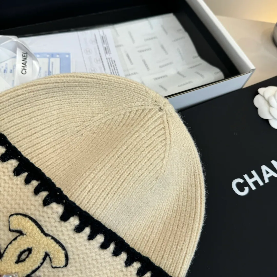💰90¥ Chanel knitted beanie