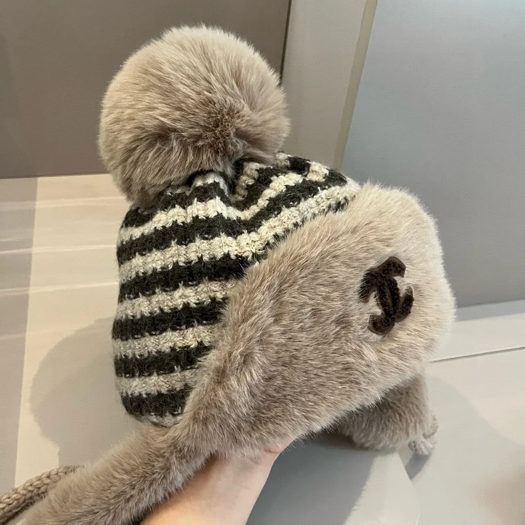 💰120¥ Chanel new ear protection hat, thickened and warm