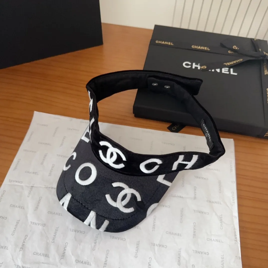 🉐️120 Chanel Velvet Hollow Hat High-grade Korean velvet fabric, high-quality matching, authentic quality, feel free to buy Head circumference: 56-58cm