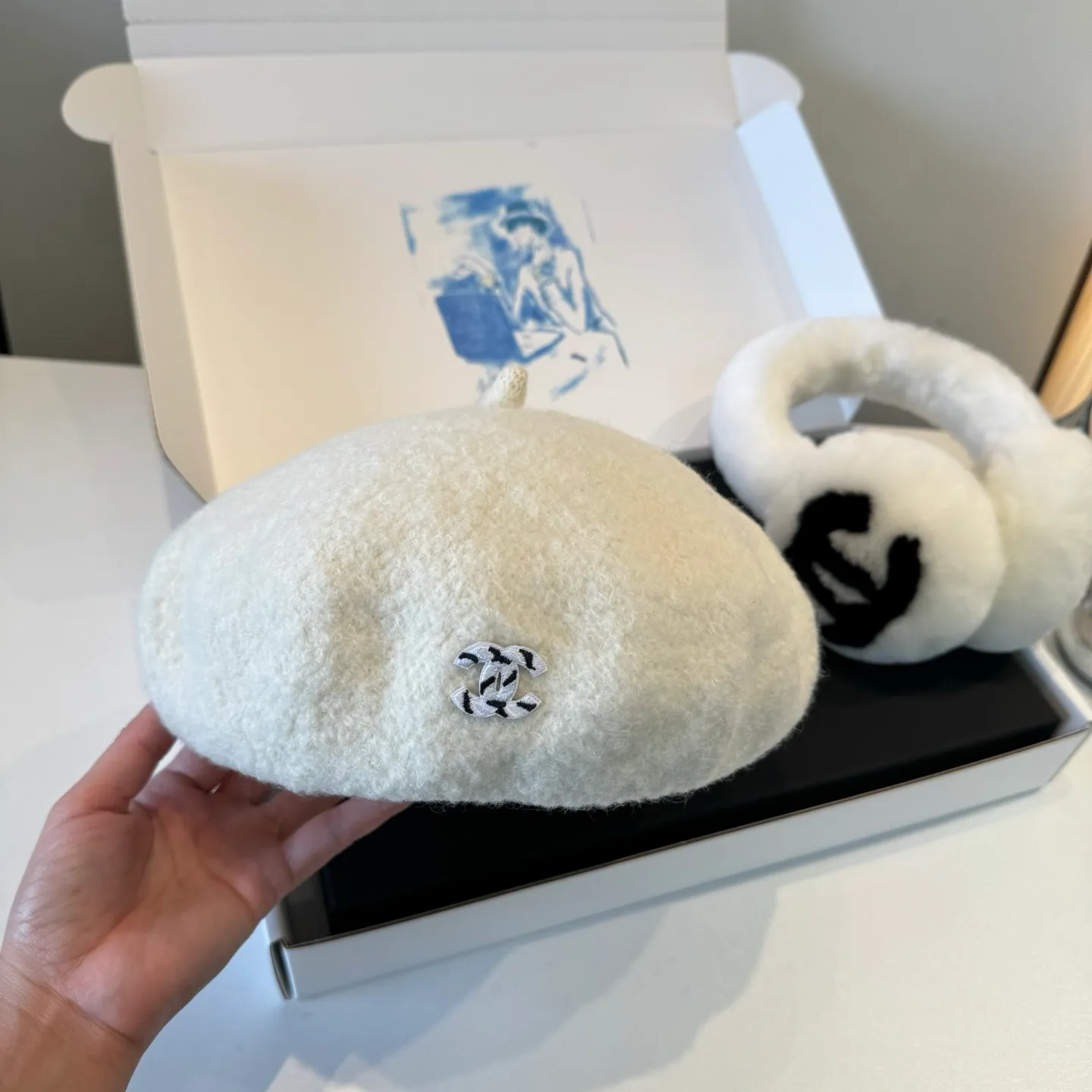 💰100¥ Chanel new cashmere beret, head circumference 57cm