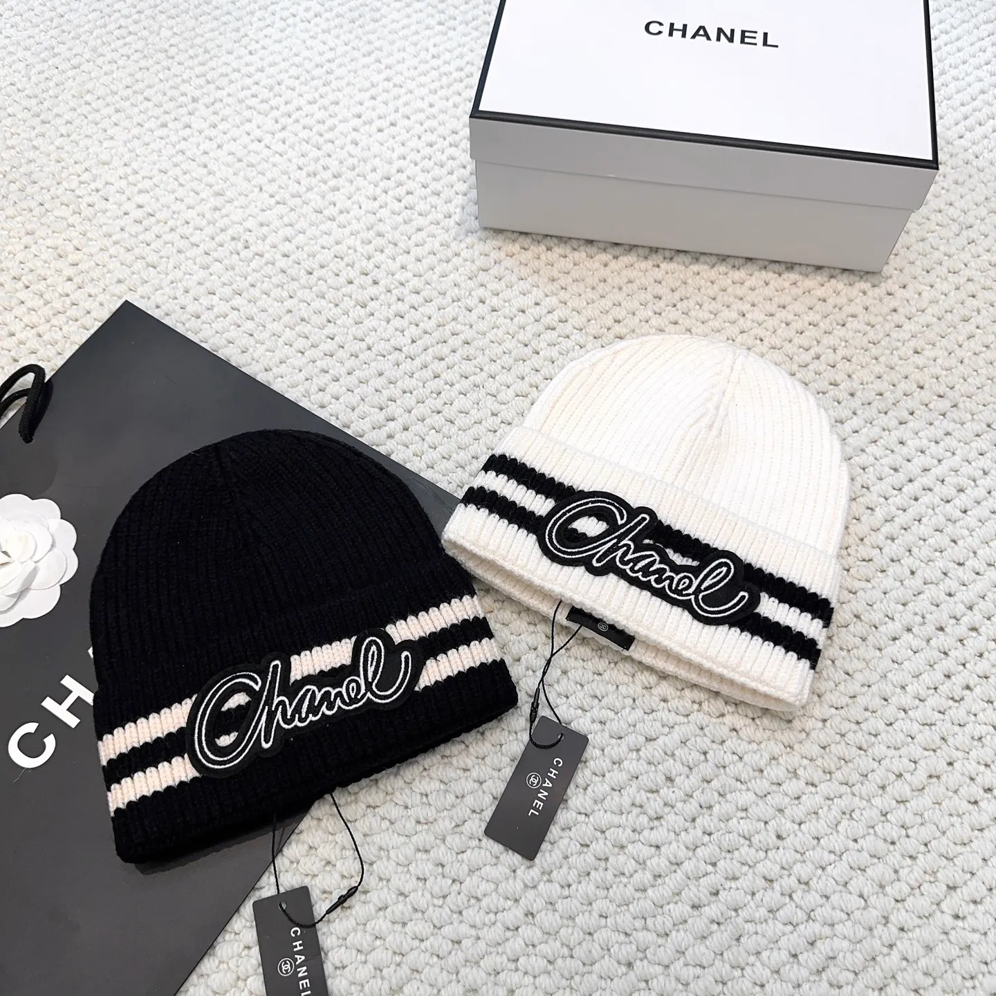 P70 Chanel official website quality Chanel autumn and winter woolen hat recommended by Internet celebrity fashion bloggers, Xiaohongshu's popular style, super soft and comfortable knitted hat with excellent elasticity!