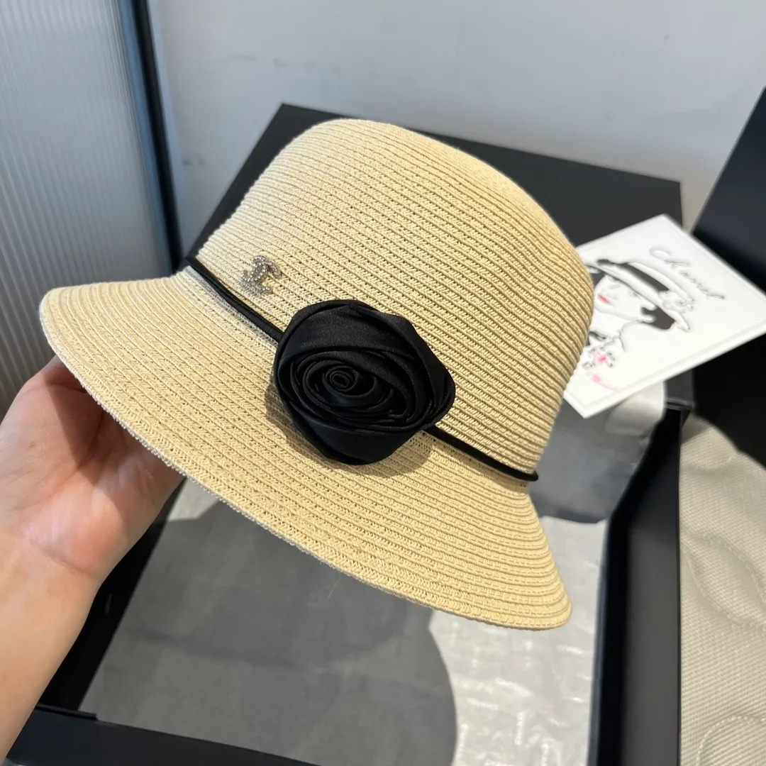 💰140¥ Chanel new top hat, original small basin hat, straw hat, head circumference 57cm