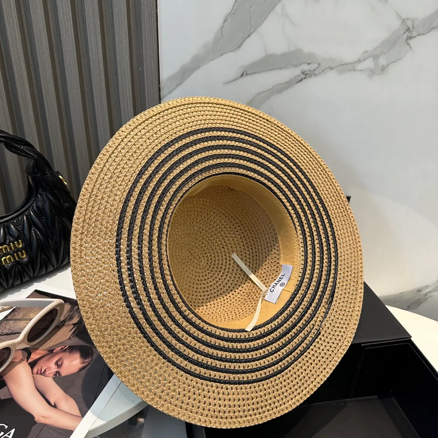 P80 CHANEL big brimmed hat, big sun hat, made of fine straw, official model opening, non-market ordinary version, head circumference 57cm
