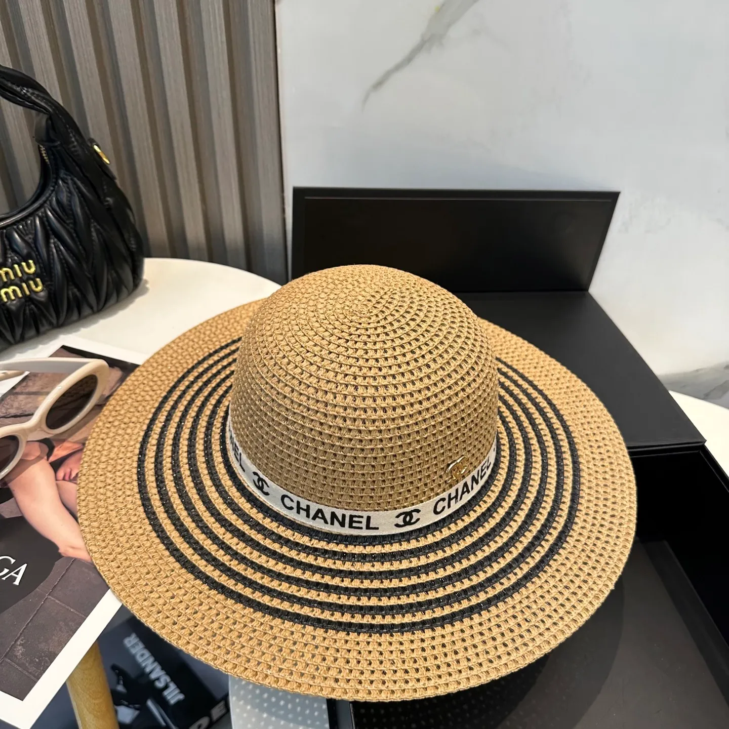 P80 CHANEL big brimmed hat, big sun hat, made of fine straw, official model opening, non-market ordinary version, head circumference 57cm