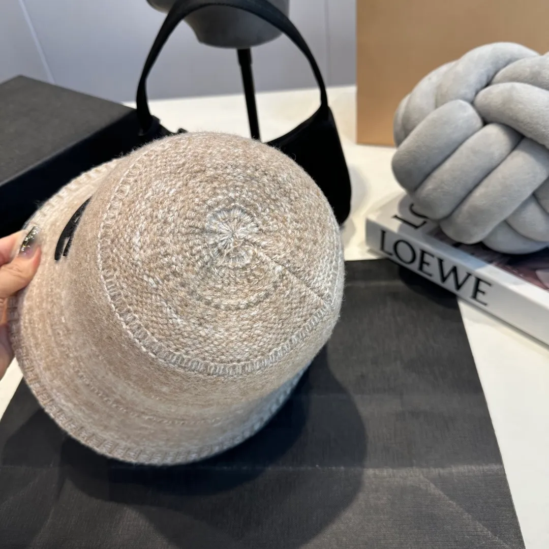 P60 CHANEL Chanel 2025 autumn and winter new style wool cashmere bucket hat, 🔆Quality goddess style ~ a must-have for going out on the street