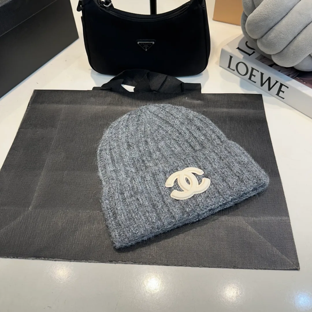 P50 Chanel knitted beanie