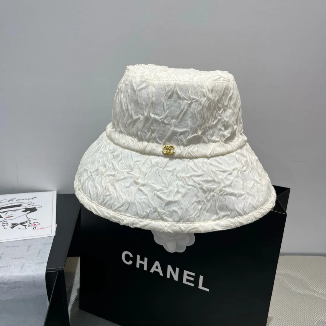 💰120¥ Chanel bucket hat, high-end hand-grip bucket hat, head circumference 57cm, lady style