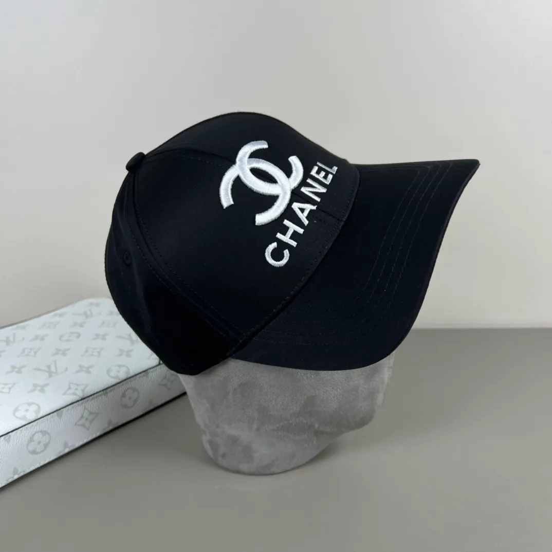 56💰Chanel CHANEL new baseball cap, Xiaoxiang is classic and simple, fashionable and casual design, popular new product