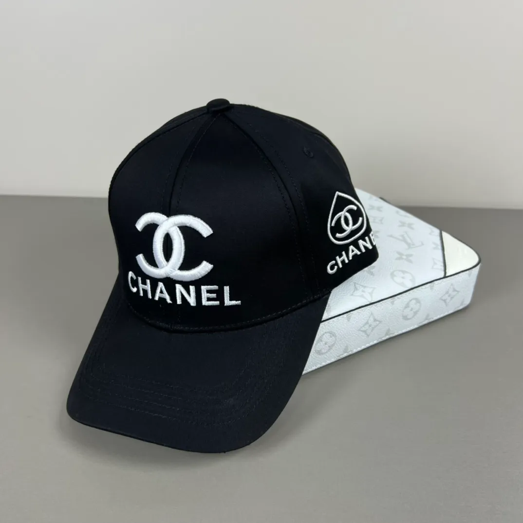 56💰Chanel CHANEL new baseball cap, Xiaoxiang is classic and simple, fashionable and casual design, popular new product