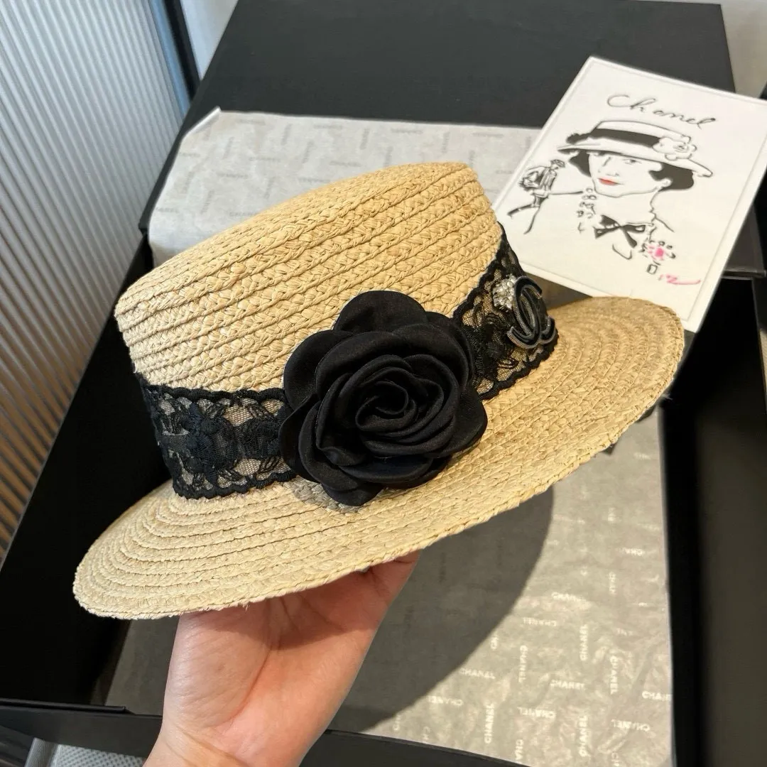 💰150¥ Chanel new sun hat, flat top hat, made of fine straw, head circumference 57cm