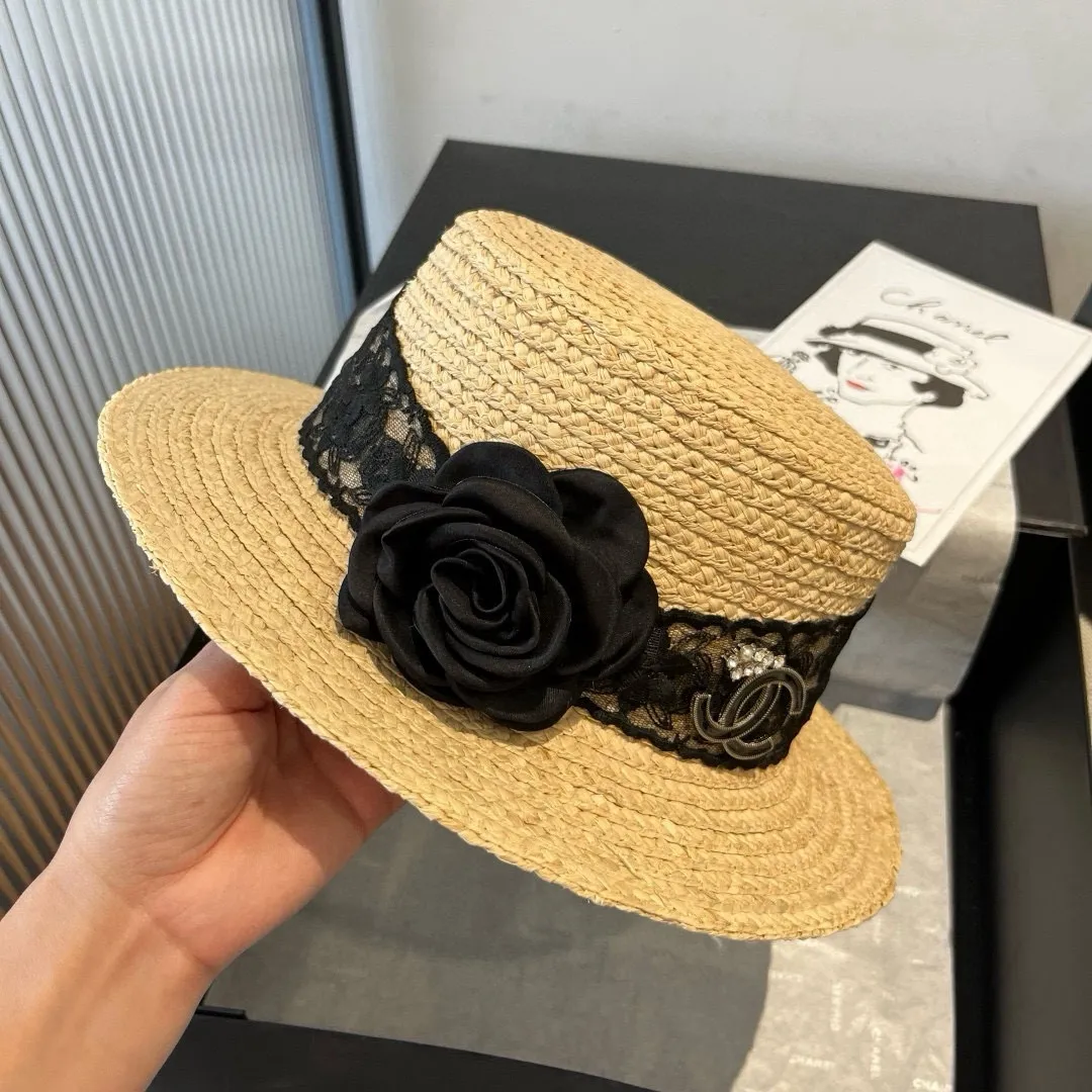 💰150¥ Chanel new sun hat, flat top hat, made of fine straw, head circumference 57cm