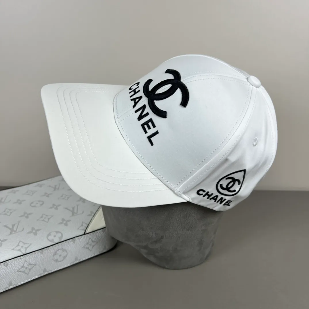 56💰Chanel CHANEL new baseball cap, Xiaoxiang is classic and simple, fashionable and casual design, popular new product
