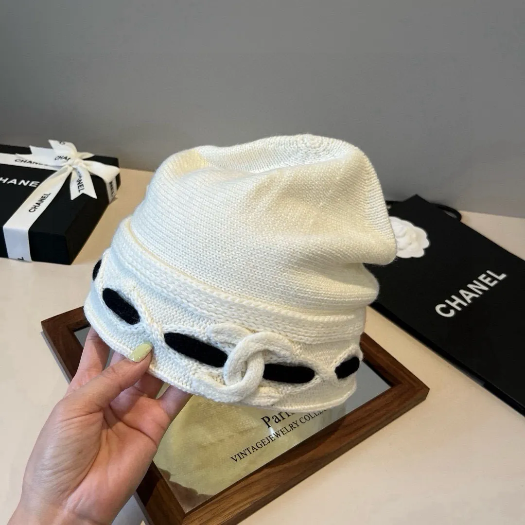 💰70¥ Chanel knitted beanie