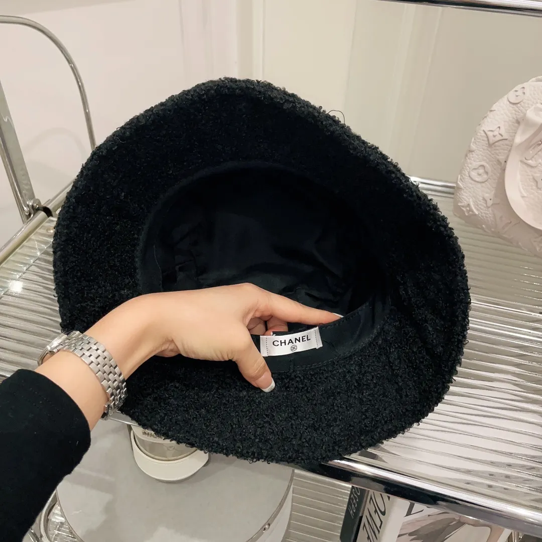 CHANE*Chanel lamb wool bucket hat autumn and winter warm bucket hat
