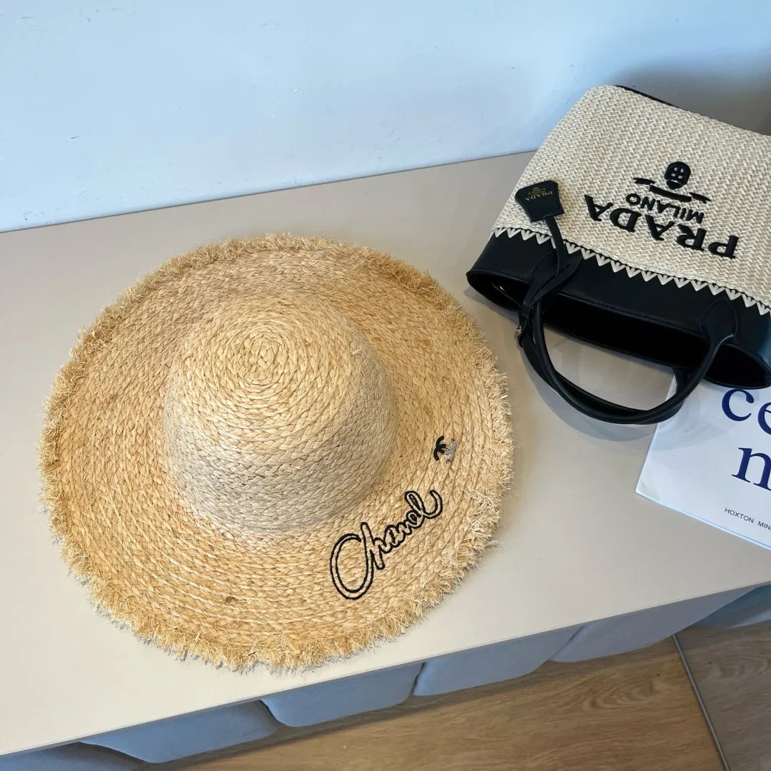 💰150¥ Chanel raffia straw hat, beach big-brimmed hat, head circumference 57cm
