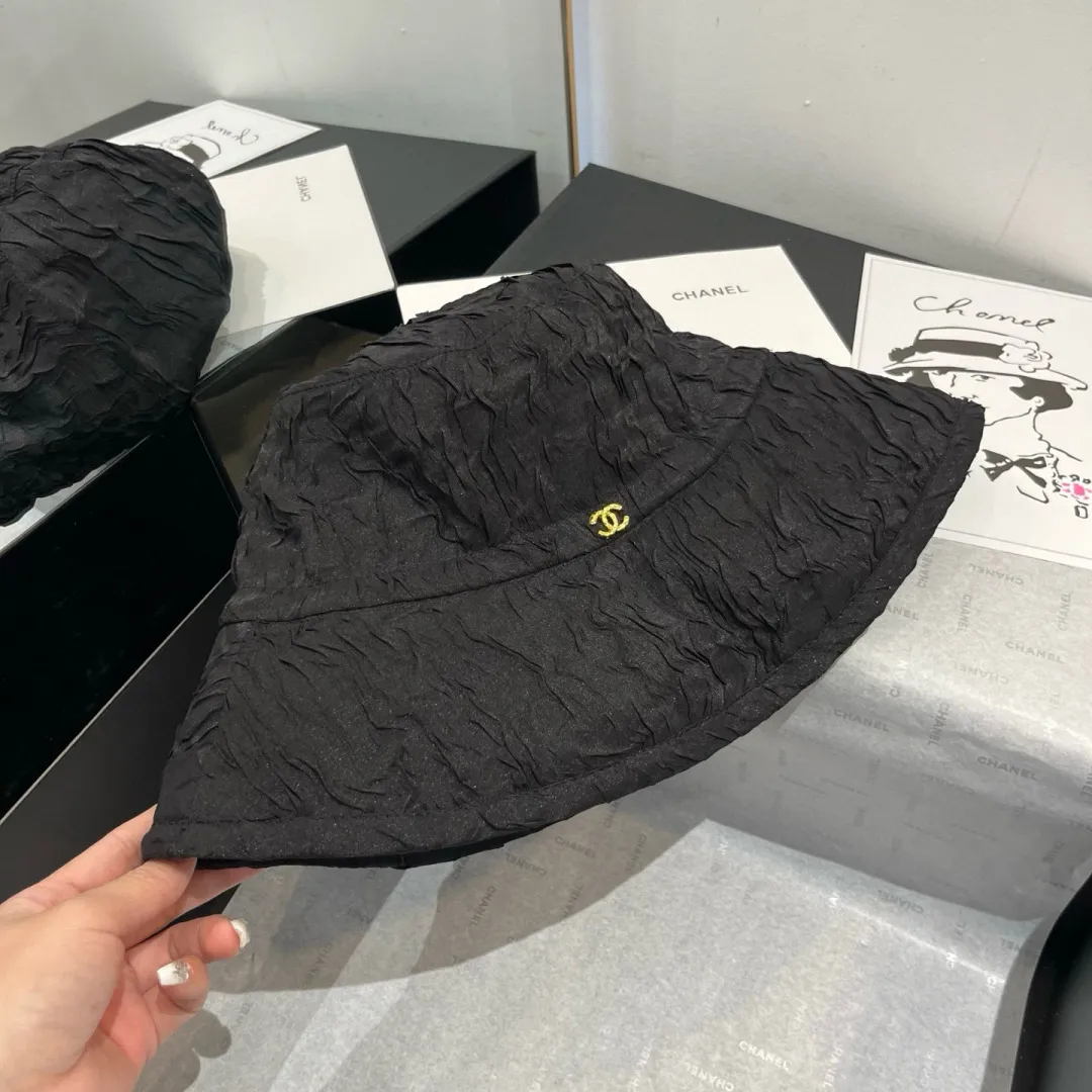 💰120¥ Chanel bucket hat, high-end hand-grip bucket hat, head circumference 57cm, lady style
