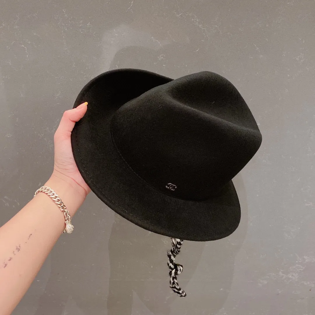 Running amount 170¥ Chanel Chanel 2022 new autumn and winter hat, official new style, uneven, head circumference 57cm