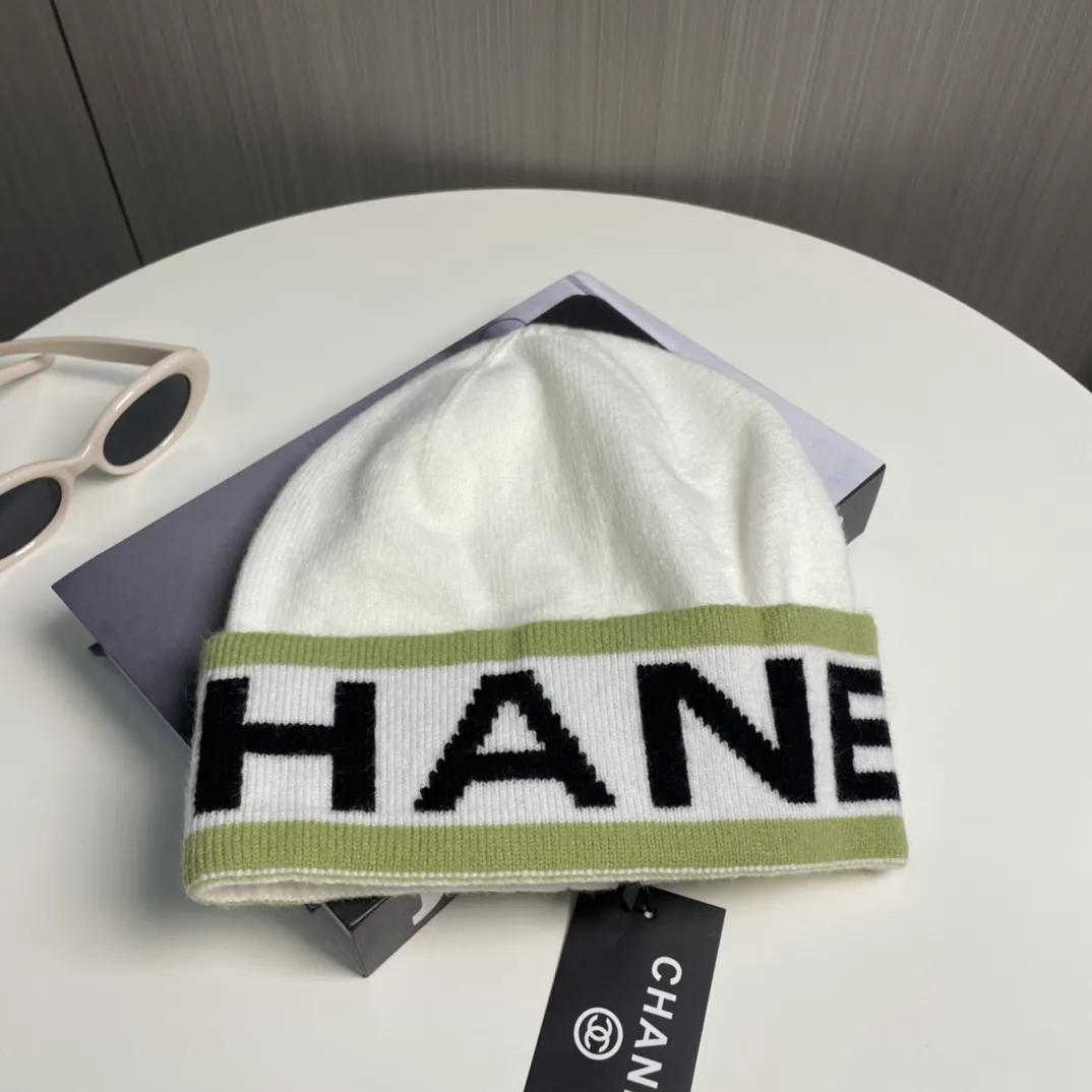 P60 comes with dust bag 🌺 [CHANEL] New wool knitted hat, Xiaohongshu, recommended by major Internet celebrities! Thicker and warmer, fashionable and popular🌸First-class texture, the best brand for keeping warm in autumn and winter, order now, limited quantity available