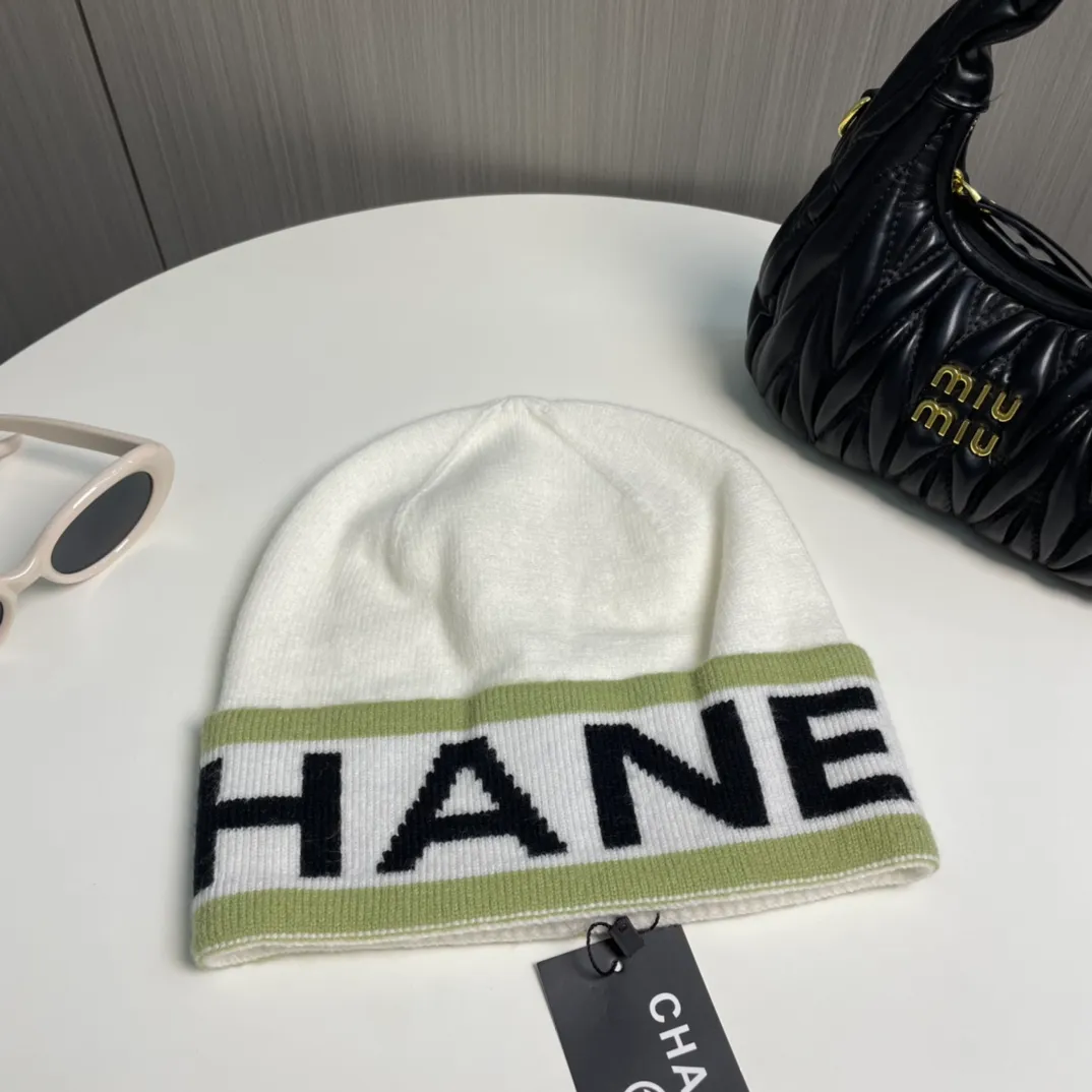 P60 comes with dust bag 🌺 [CHANEL] New wool knitted hat, Xiaohongshu, recommended by major Internet celebrities! Thicker and warmer, fashionable and popular🌸First-class texture, the best brand for keeping warm in autumn and winter, order now, limited quantity available