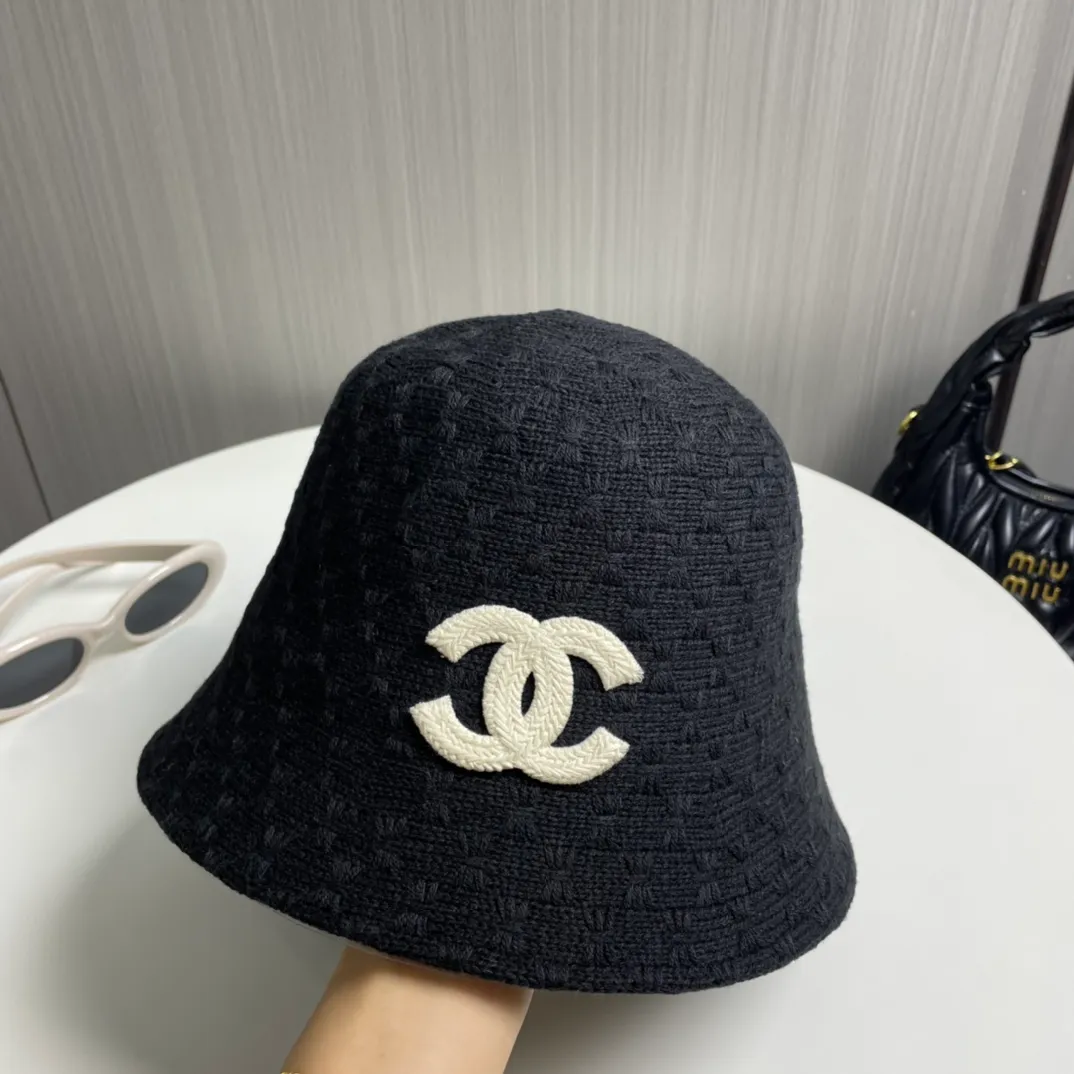 P50 with dust bag [Chanel Chanel] 2024 autumn and winter new style small fragrance bucket hat bucket hat ~ simple and elegant, popular online style