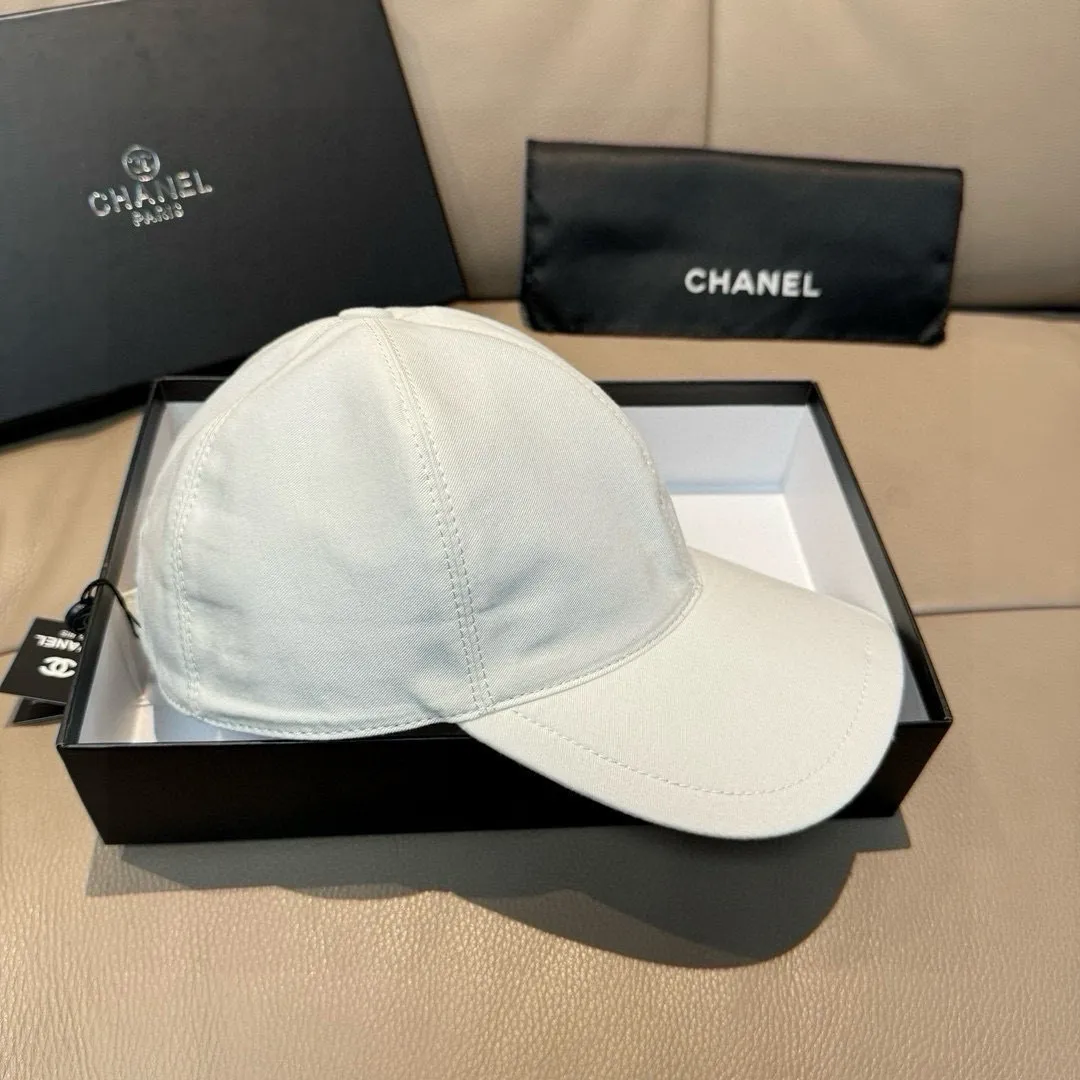 P90, new original baseball cap from Chanel counter, 1:1 mold customization, three-dimensional embroidery, exquisite and flawless! 100% pure cotton fabric, original factory quality, exclusive physical photography.