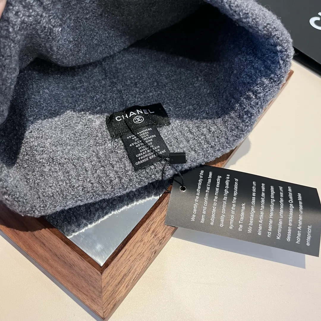 💰90¥ Chanel knitted beanie