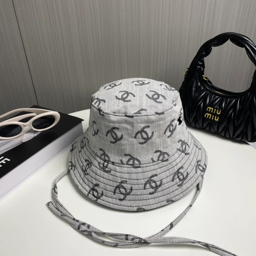 P60 CHANEL】New simple embroidered logo bucket hat 🧢New model shipped, big brand style is super easy to match, hurry up and get it