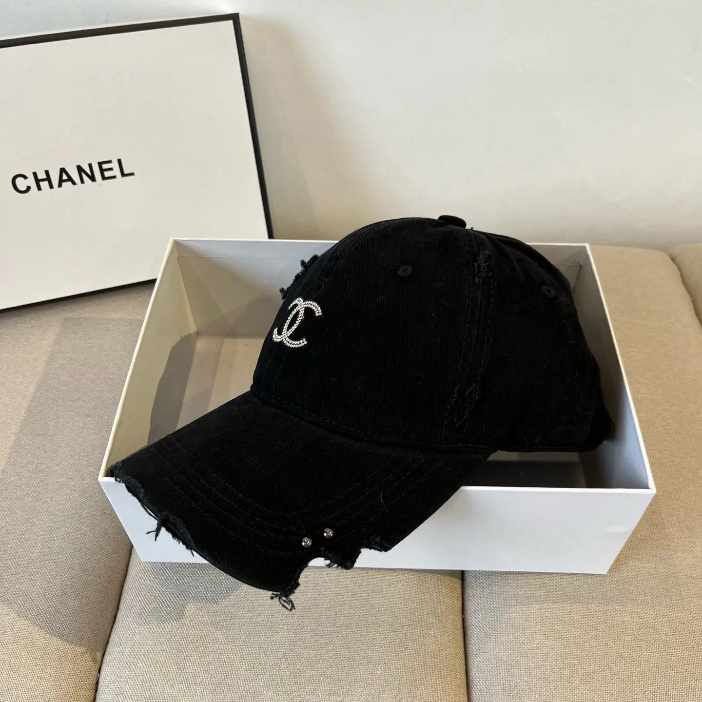 P60💰Chanel CHANEL new baseball cap, Xiaoxiang classic and simple, fashionable and casual design, popular new product
