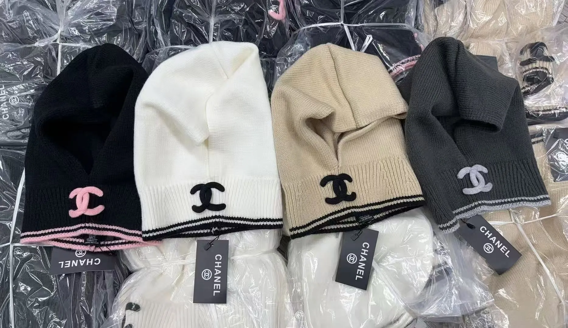 💰70¥ Chanel pullover woolen hat, dual-purpose hat and scarf, very cost-effective