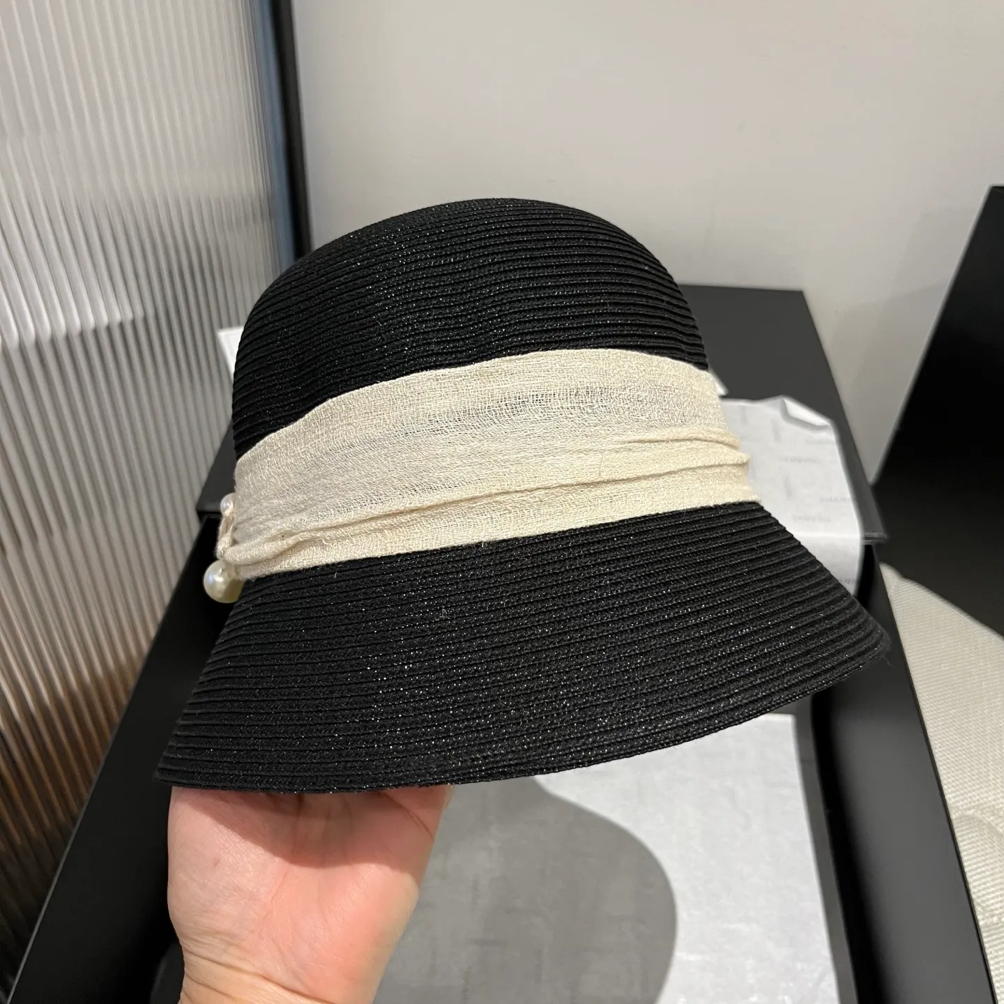 💰140¥ Chanel ladylike straw hat, basin hat, made of high-grade PP straw, head circumference 57cm