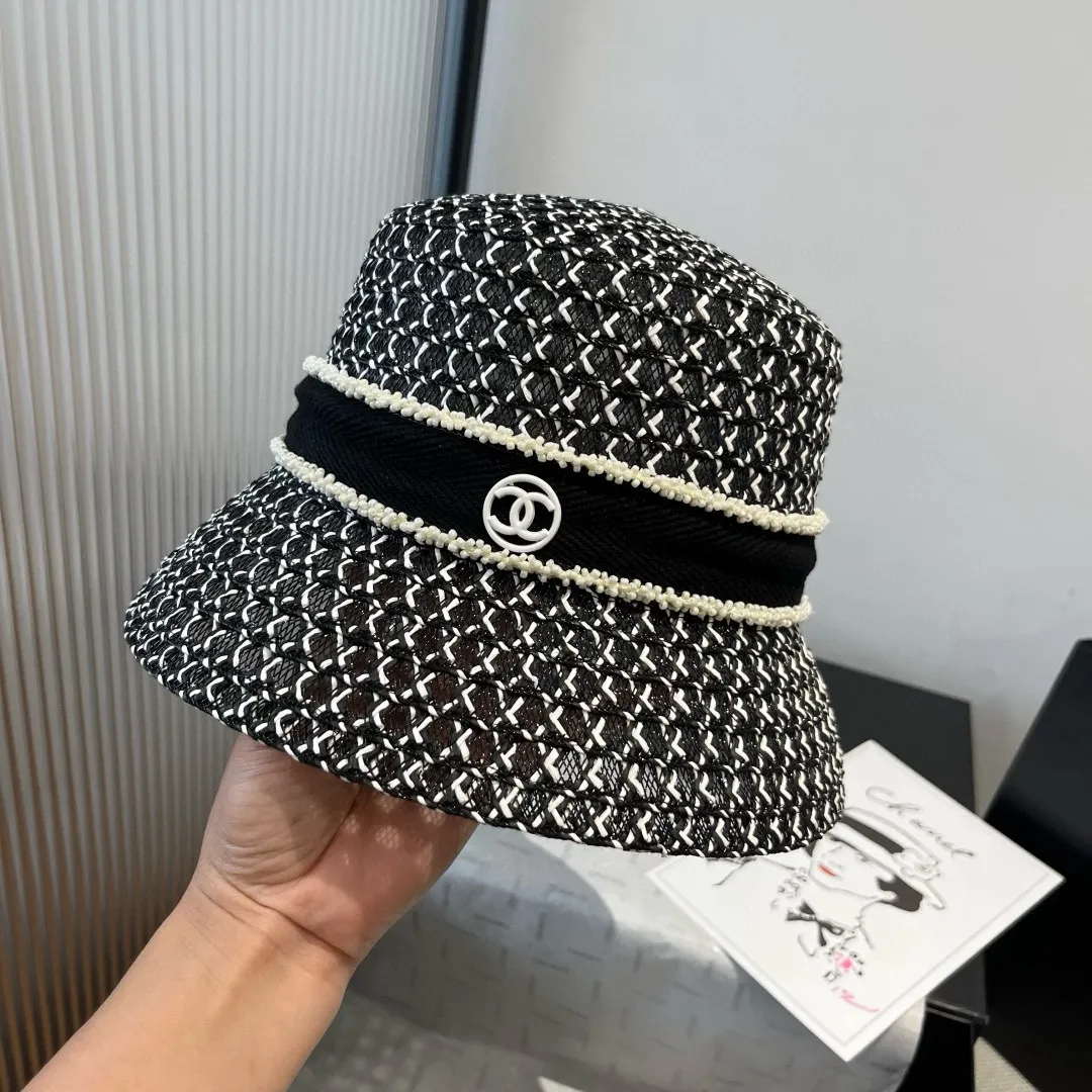 💰110¥. Chanel new straw hat, head circumference 57cm
