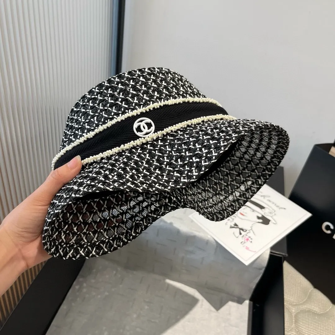 💰110¥. Chanel new straw hat, head circumference 57cm