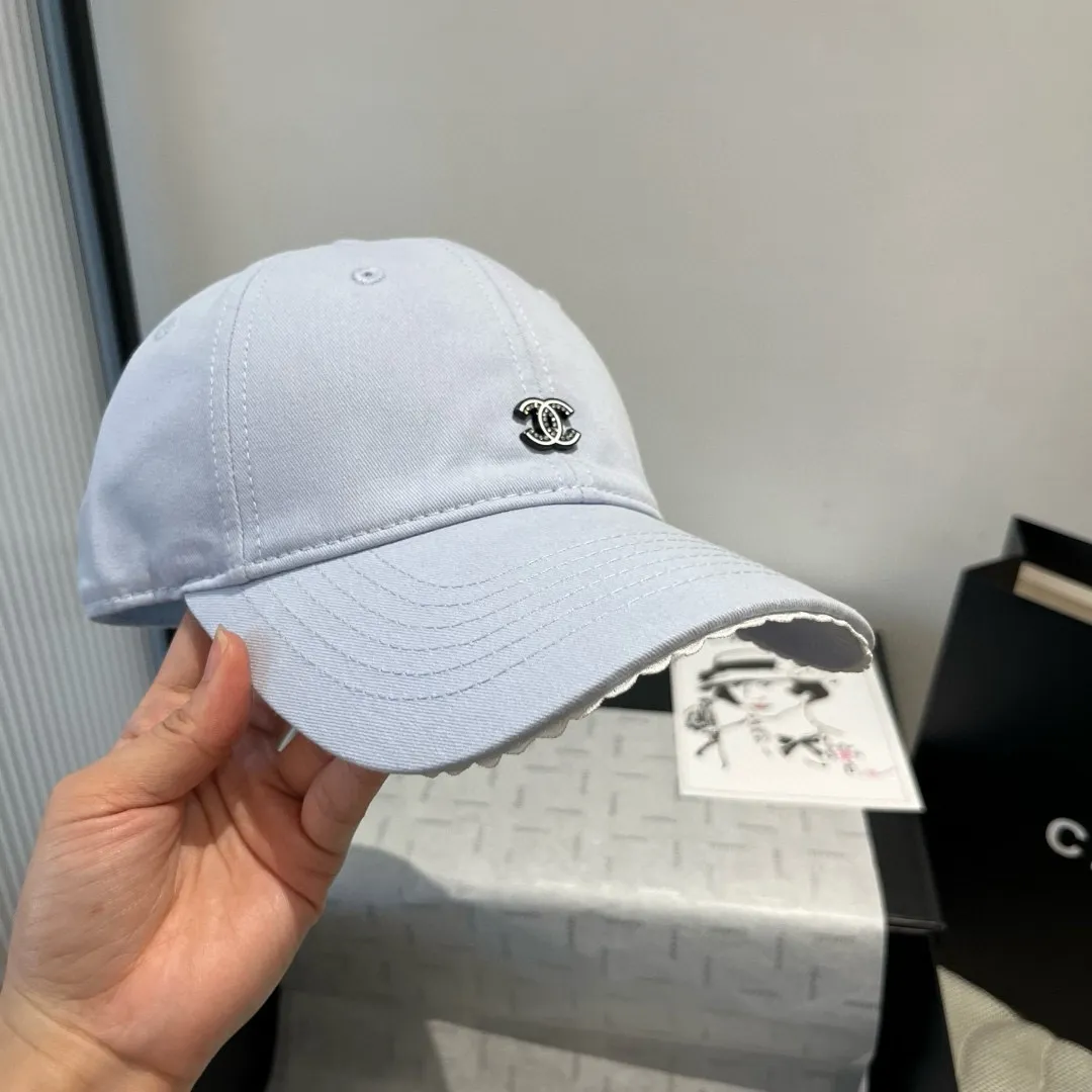 💰80¥ Chanel new peaked cap