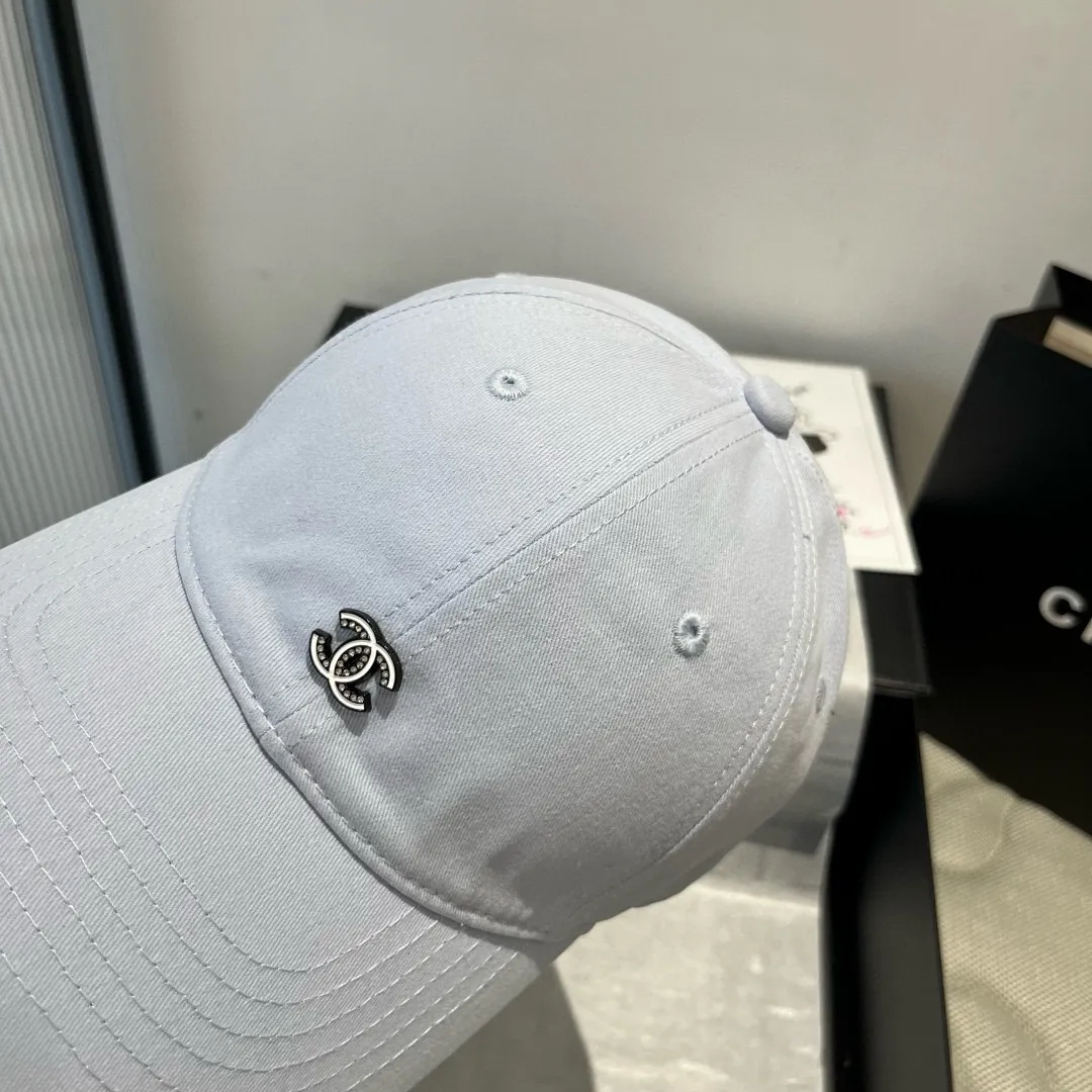 💰80¥ Chanel new peaked cap