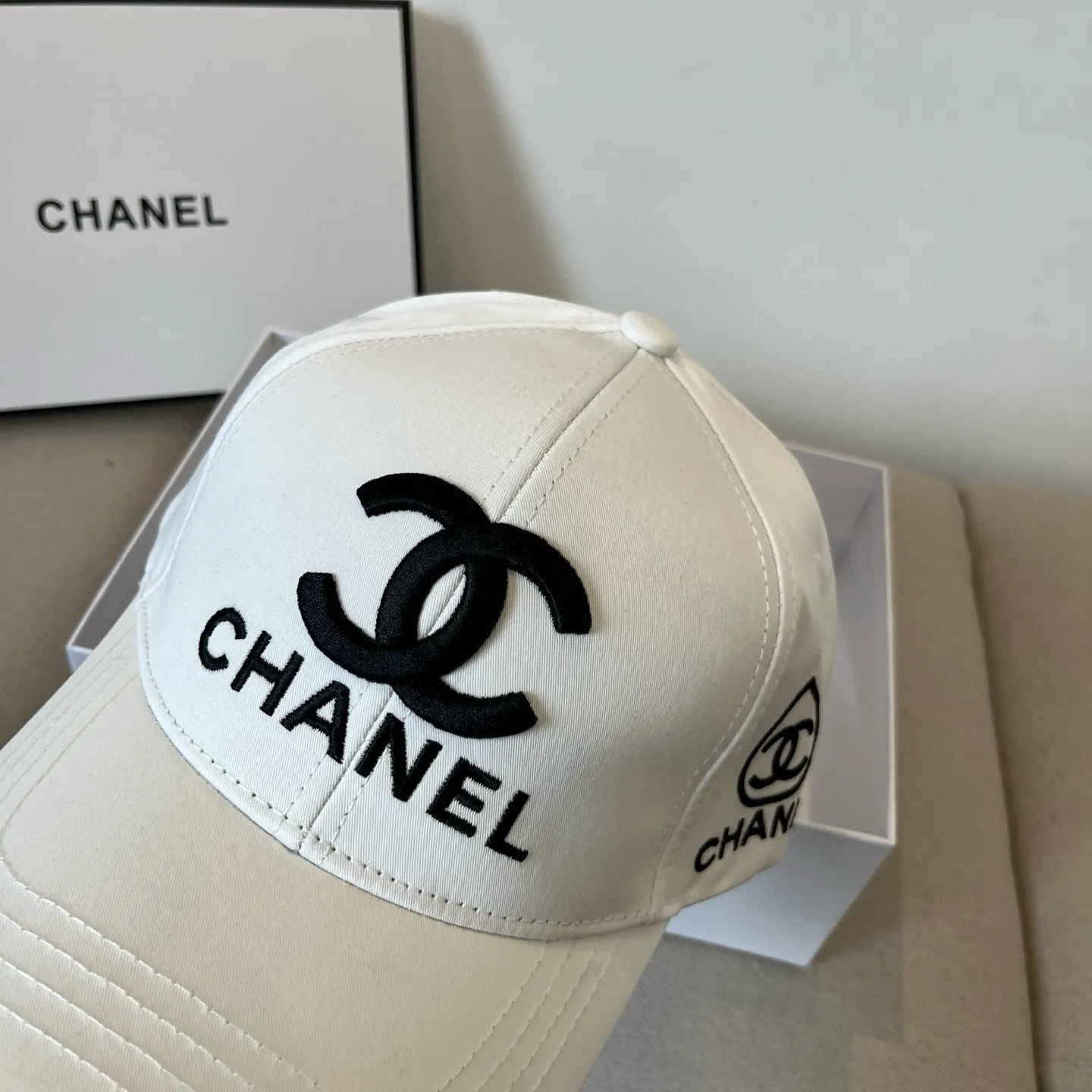 P60 CHANEL new baseball cap, Xiaoxiang classic and simple, fashionable and casual design, popular new product