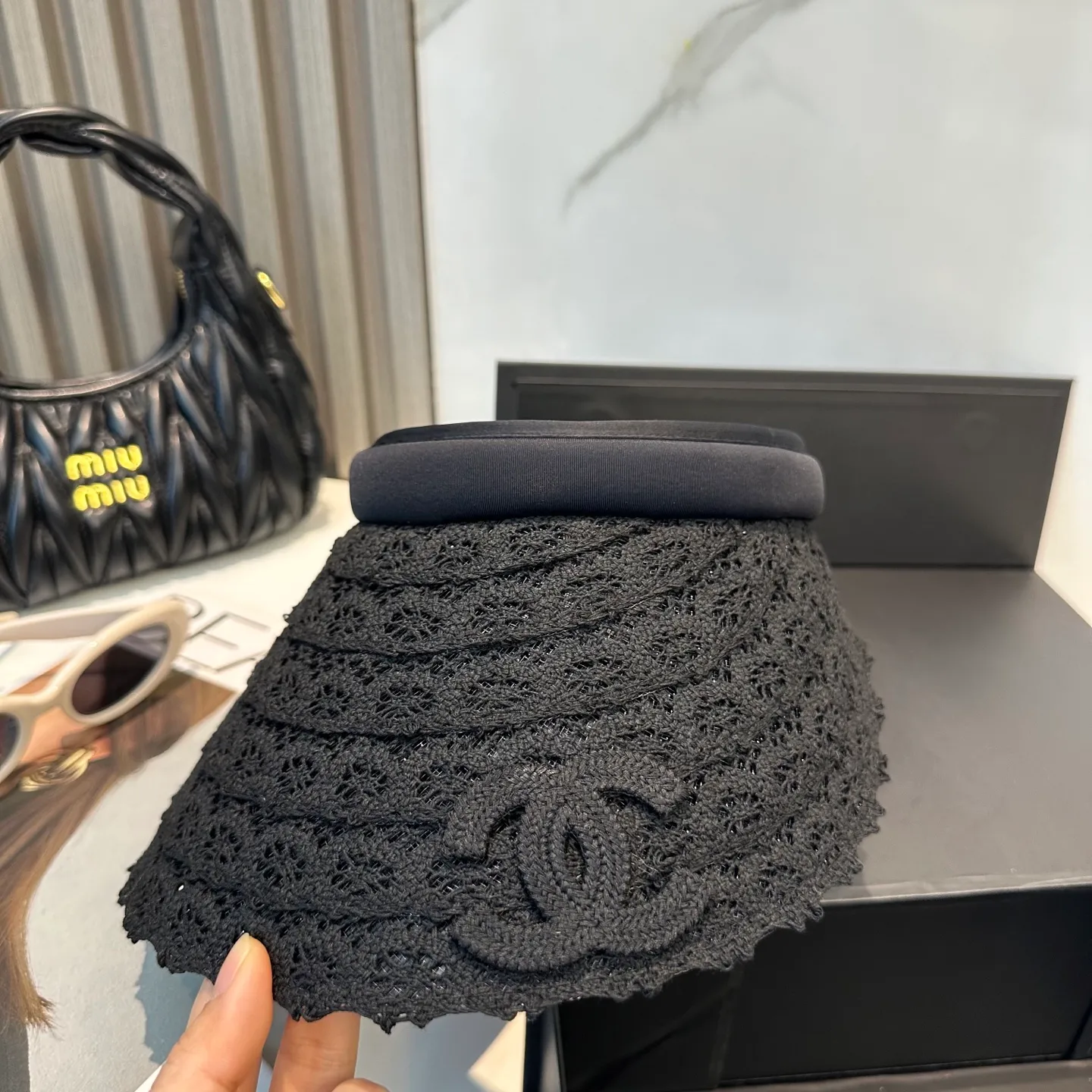P70💛 Comes with dust bag [CHA Chanel] 2025 new exclusive small fragrant sun hat with empty top headband, 🔆 versatile sun protection ~ a great tool for casual outings and anti-snatching! Love it so much 💕