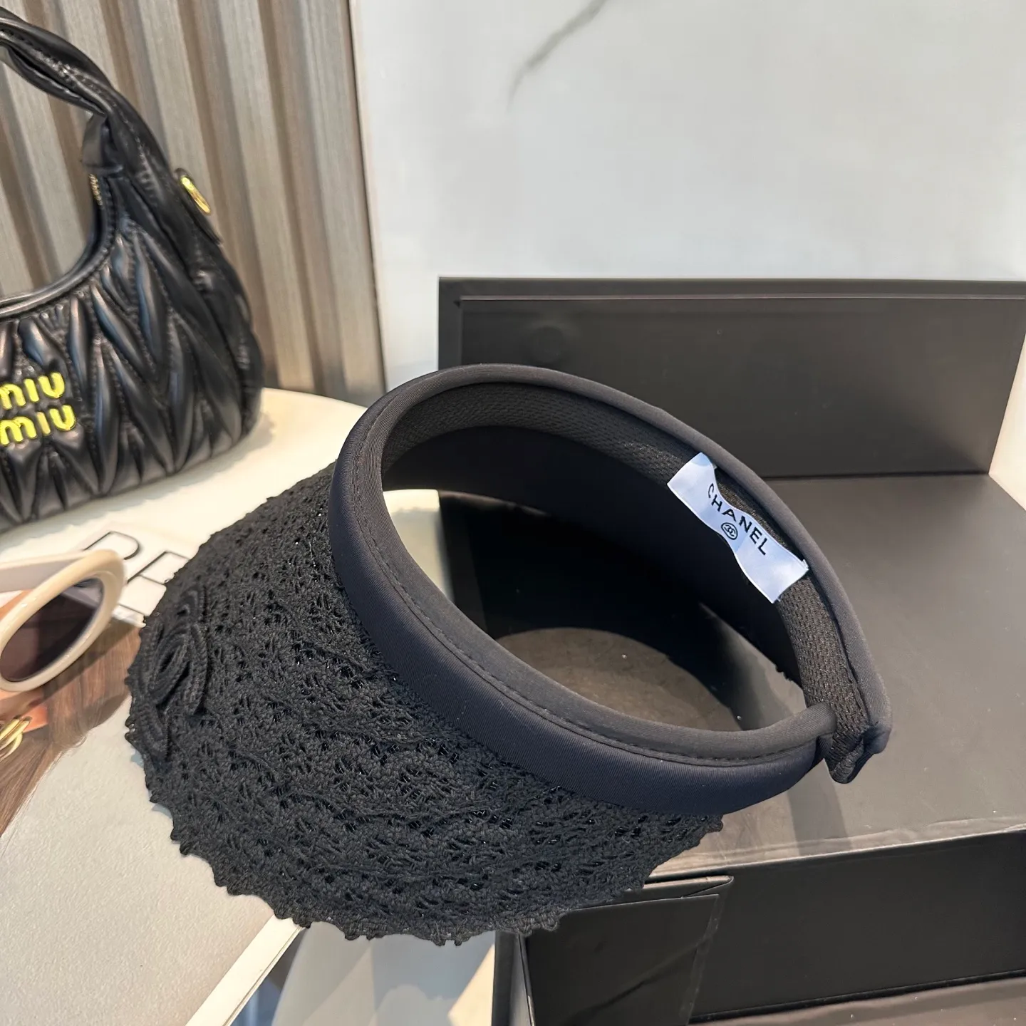 P70💛 Comes with dust bag [CHA Chanel] 2025 new exclusive small fragrant sun hat with empty top headband, 🔆 versatile sun protection ~ a great tool for casual outings and anti-snatching! Love it so much 💕