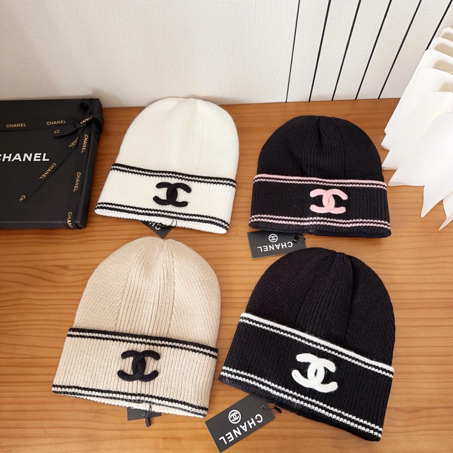 💰70 Chanel official website releases CHANEL small and popular knitted hat! Xiaohongshu’s new product is released, it’s so 🉑️, high-elastic fabric, classic colors, same style for men and women.