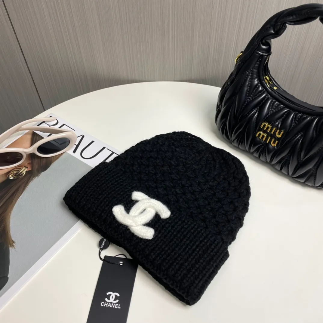 P70 [Chanel CHANEL] official website classic model, 70% wool, 30% rabbit fur knitted hat! Xiaohongshu, recommended by major internet celebrities! Thicker and warmer, fashionable and popular🌸First-class texture, the best brand for keeping warm in autumn and winter, order now, limited quantity available