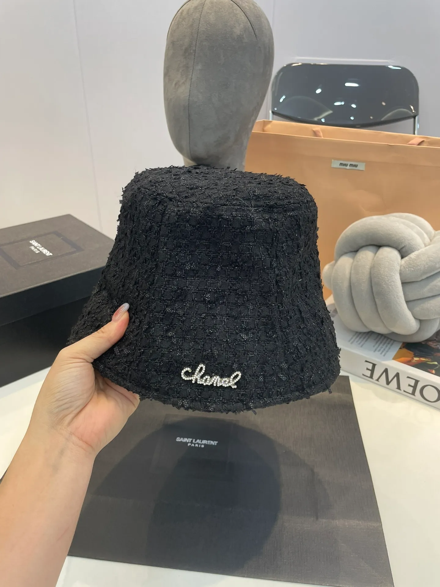 P60 Chanel's new 2023 autumn and winter simple ladylike style fisherman hat, new model shipped, big-name style is super easy to match, hurry up and get it!