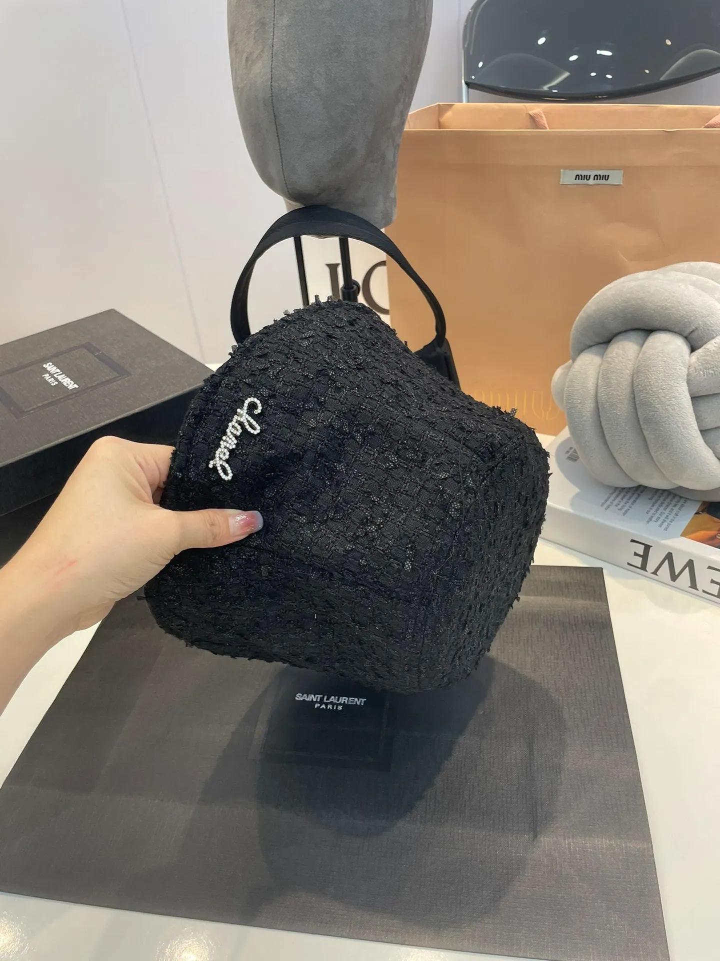 P60 Chanel's new 2023 autumn and winter simple ladylike style fisherman hat, new model shipped, big-name style is super easy to match, hurry up and get it!