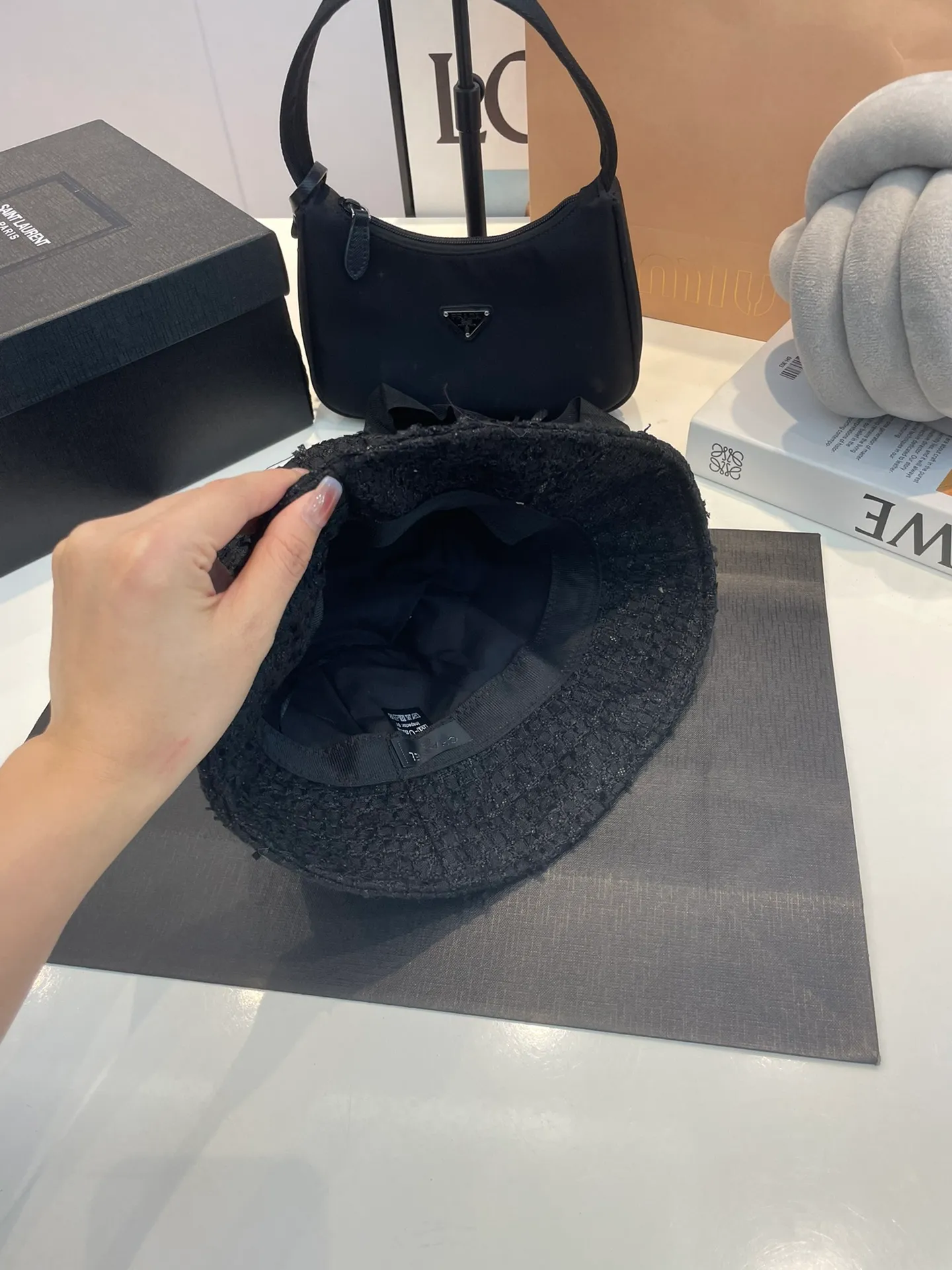 P60 Chanel's new 2023 autumn and winter simple ladylike style fisherman hat, new model shipped, big-name style is super easy to match, hurry up and get it!