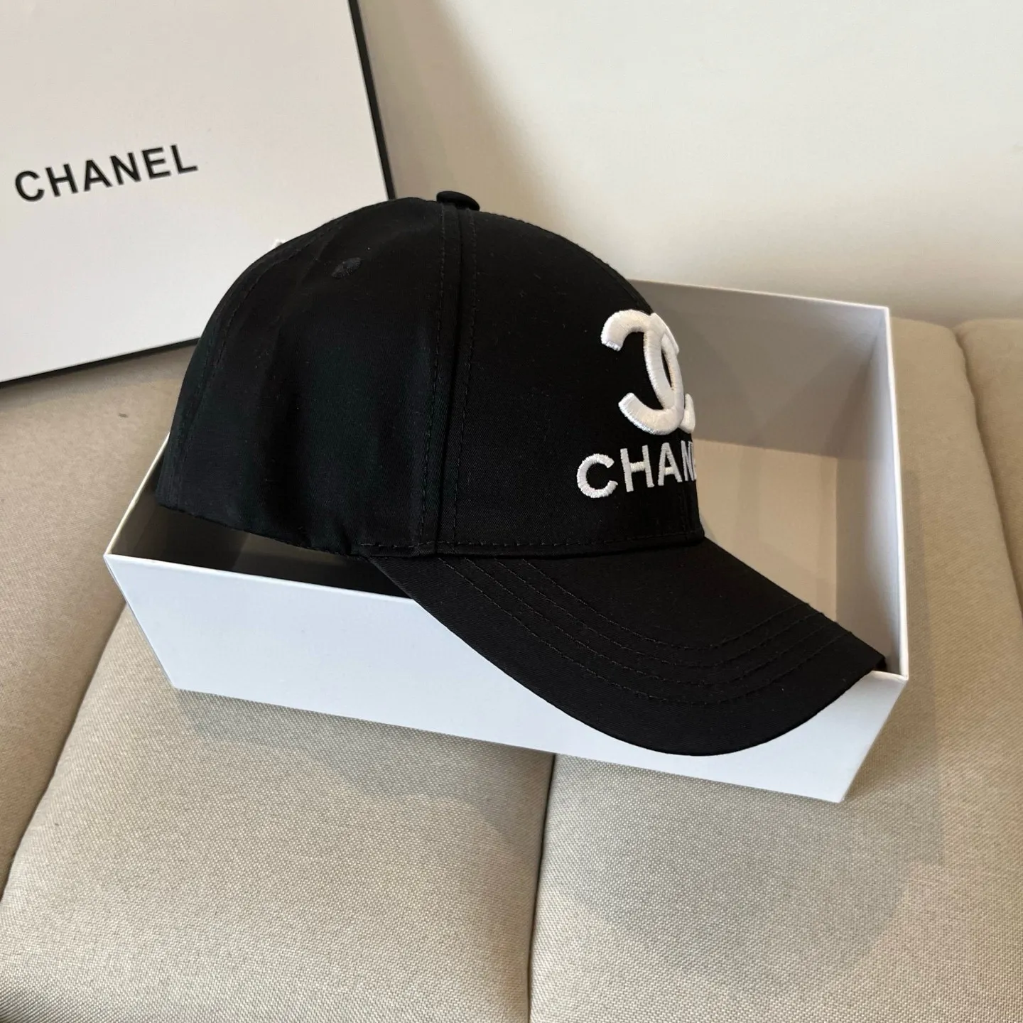 P60 CHANEL new baseball cap, Xiaoxiang classic and simple, fashionable and casual design, popular new product