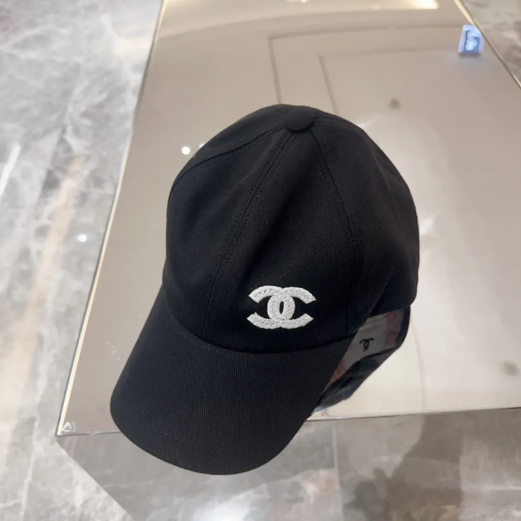 💰90 CHANEL new baseball cap, classic and simple, fashionable and casual design