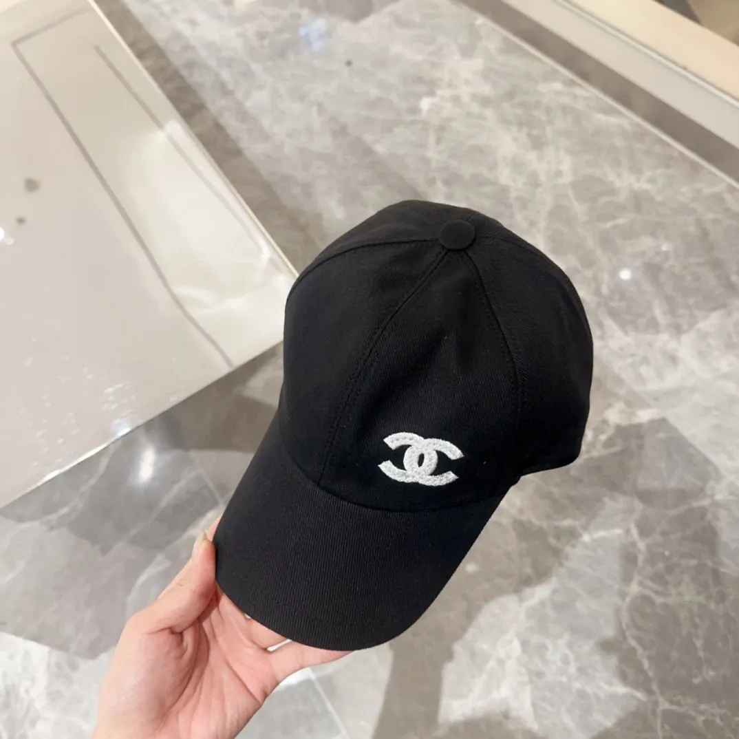 💰90 CHANEL new baseball cap, classic and simple, fashionable and casual design